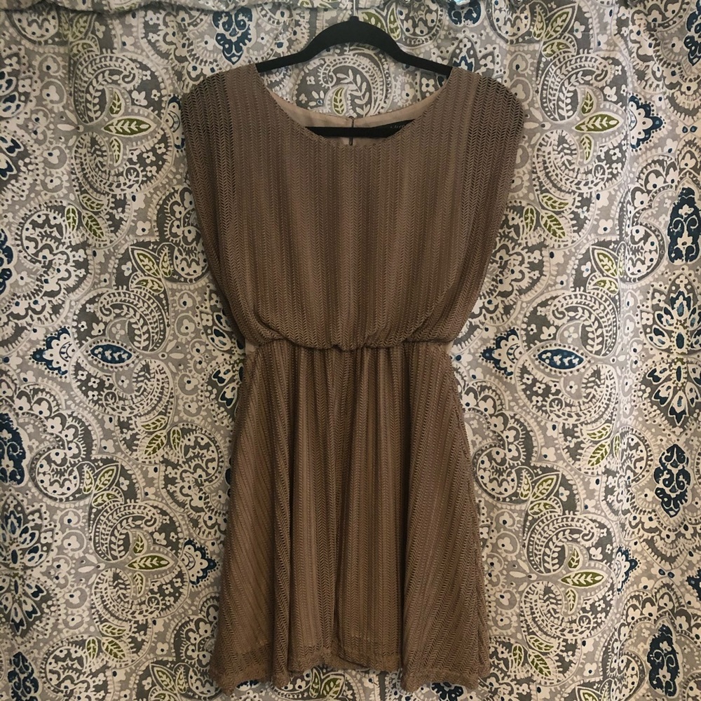 Tan Dress Sz Small